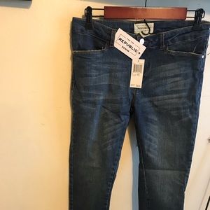 For the Replubic Jeans